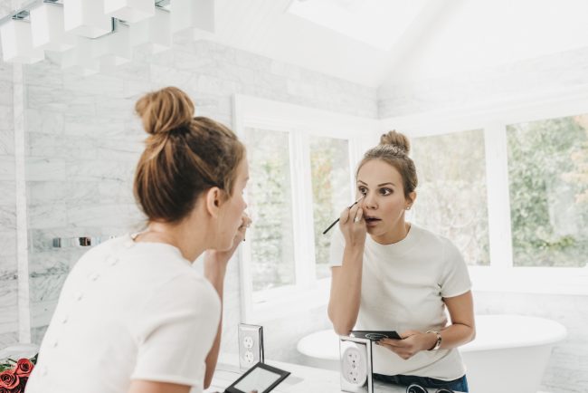 fresh-bathroom-makeup-tutorial