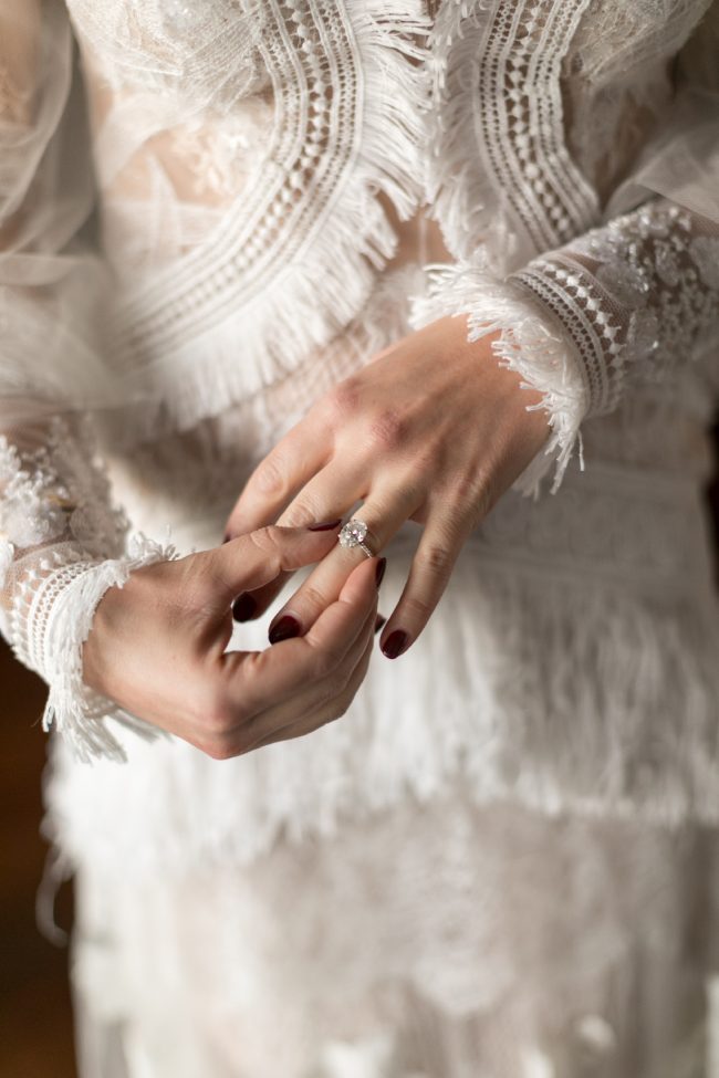 modern-wedding-ring-5-carat-oval-fringe-wedding-dress
