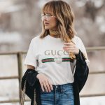 How to wear a vintage gucci logo t-shirt