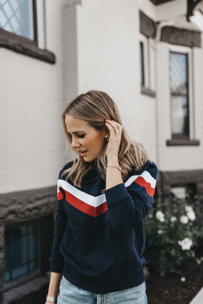 The perfect all American sweatshirt