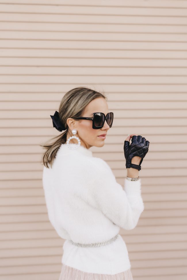 quilted-black-leather-driving-gloves-Chanel