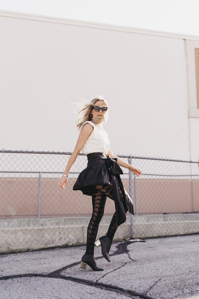 black-balloon-mini-skirt-street-style